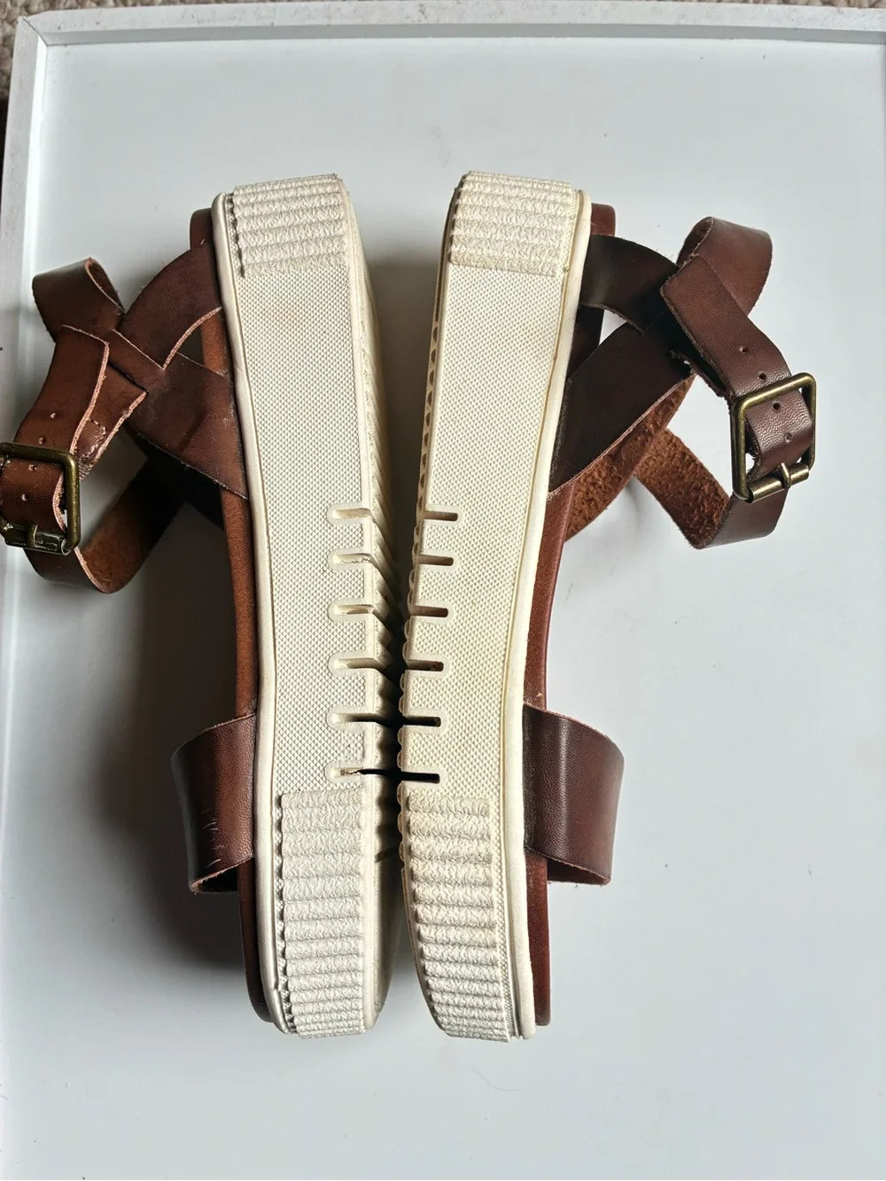 MIA simple leather